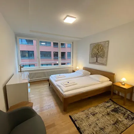Апартаменти Amazing 1br Flat In The Centre - West 8 Цюрих
