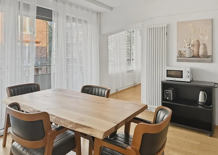 Lägenhet Amazing 1br Flat In The Centre - West 8 Zürich